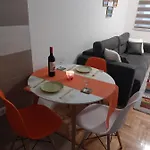 Daire Stan Na Dan Mb Istocno Sarajevo