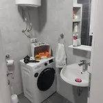 Daire Stan Na Dan Mb Istocno Sarajevo Lukavica
