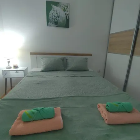 Stan Na Dan Mb Istocno Sarajevo Lejlighed *