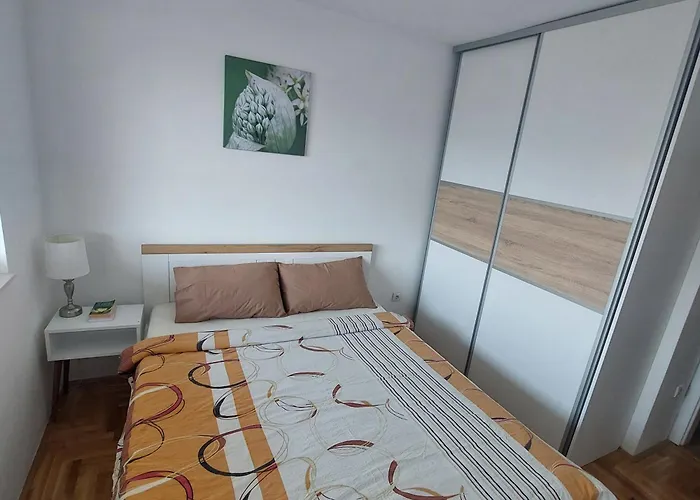 Stan Na Dan Mb Istocno Sarajevo Apartman *