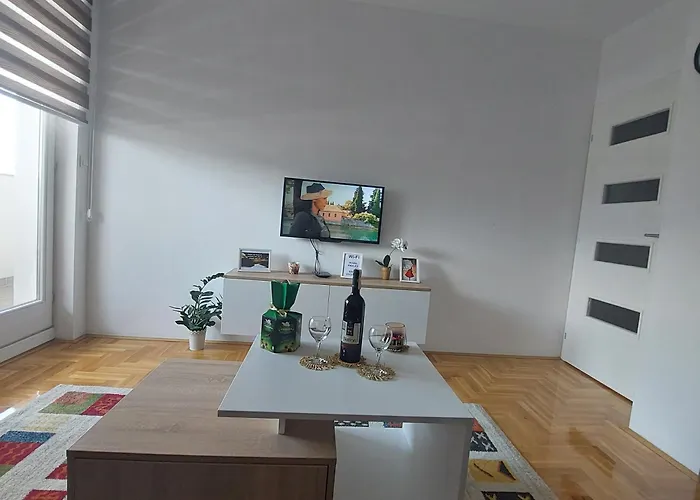 Stan Na Dan Mb Istocno Sarajevo Apartman *